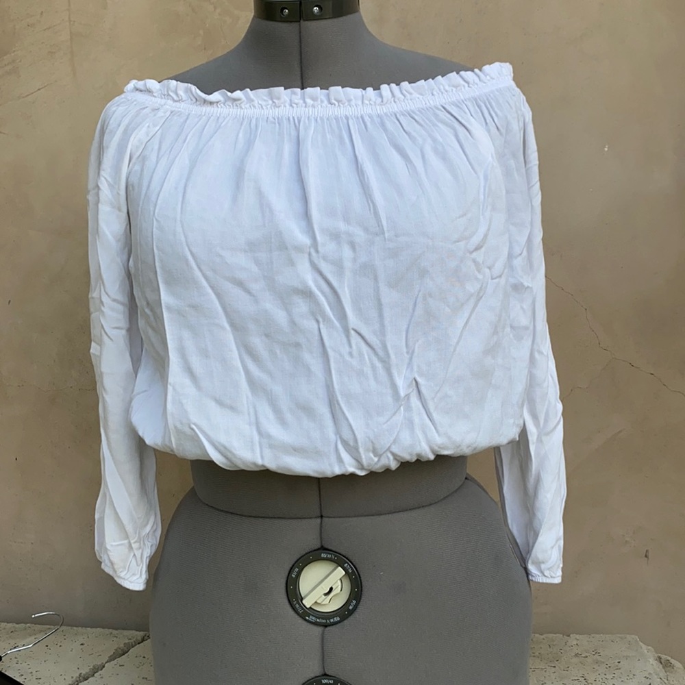 Perfect condition and super trendy. Down for offers.